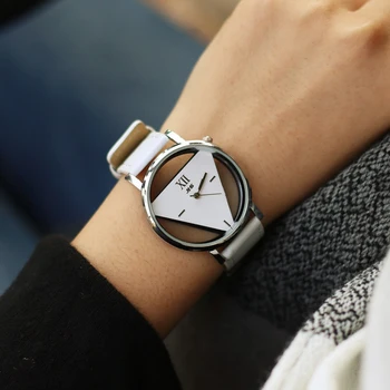 Моден дамски кварцов часовник с кухи триъгълник, проста новост и индивидуализъм, творчески ръчен часовник, черни и бели кожени часовници
