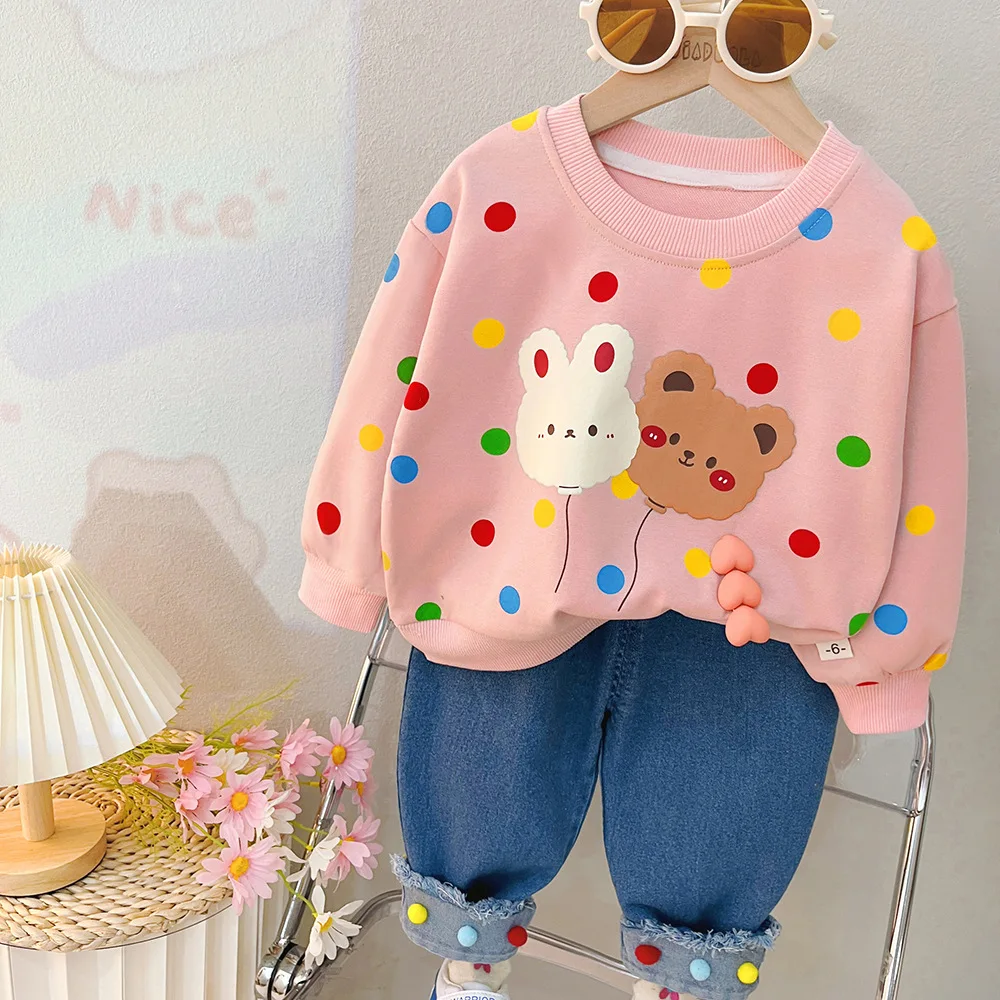 2023 Новият есенен комплект дрехи за малките момичета, подходящ за източници момичета, многоцветен пуловер в грах + дънки, комплект от две части