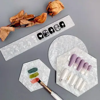 Цвят на нокътната плочка с изображение под формата на миди, изобразяваща Не выцветающую естествената палитра, Инструмент за смесване на пластини за маникюр
